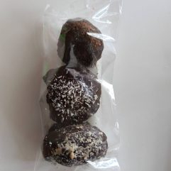 Bombones, dátiles frutos secos - Vrinda